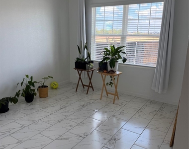 5677 Ladytown Lane - Photo Thumbnail 10