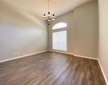 15861 Twin Cove Drive - Photo Thumbnail 14