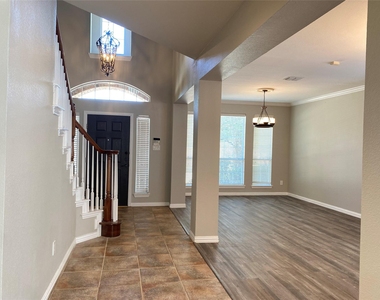 15861 Twin Cove Drive - Photo Thumbnail 2