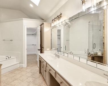 2912 Bluffview Drive - Photo Thumbnail 11
