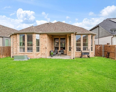 1535 Calcot Lane - Photo Thumbnail 21