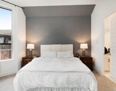 1535 Calcot Lane - Photo Thumbnail 16