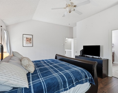 4532 Pebble Stone Drive - Photo Thumbnail 21