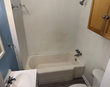 1307 Church Street - Photo Thumbnail 15