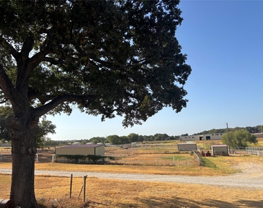 7431 Grubbs Road - Photo Thumbnail 14