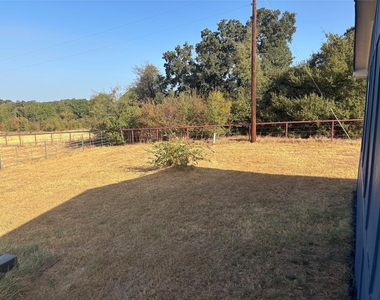 7431 Grubbs Road - Photo Thumbnail 15