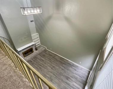 9820 Smokefeather Lane - Photo Thumbnail 7
