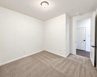 4708 Craymore Road - Photo Thumbnail 11