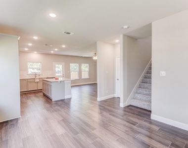 789 Wa Denton Drive - Photo Thumbnail 8