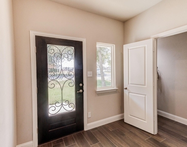 789 Wa Denton Drive - Photo Thumbnail 5