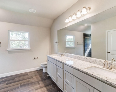 789 Wa Denton Drive - Photo Thumbnail 24