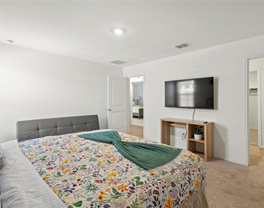 3032 Ashbrook Lane - Photo Thumbnail 17