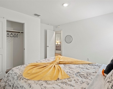 3032 Ashbrook Lane - Photo Thumbnail 15