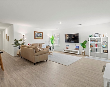 3032 Ashbrook Lane - Photo Thumbnail 10