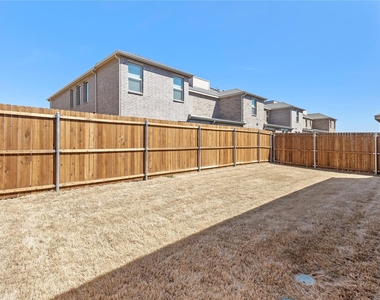 3032 Ashbrook Lane - Photo Thumbnail 24