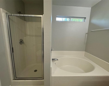 2064 Falls Creek Drive - Photo Thumbnail 4