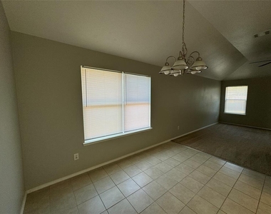 2064 Falls Creek Drive - Photo Thumbnail 11