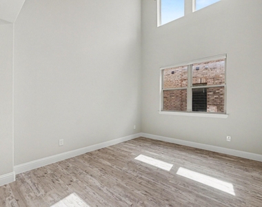 2317 Willow Garden Drive - Photo Thumbnail 15