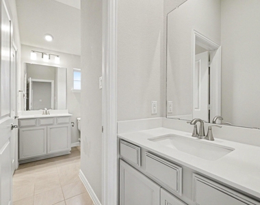 2317 Willow Garden Drive - Photo Thumbnail 30