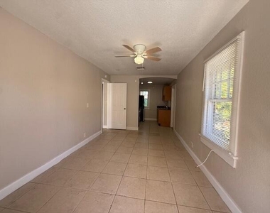 400 Metcalf Court - Photo Thumbnail 26