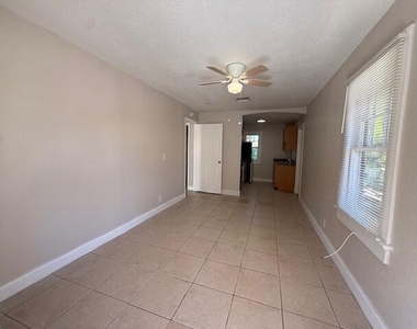 400 Metcalf Court - Photo Thumbnail 24