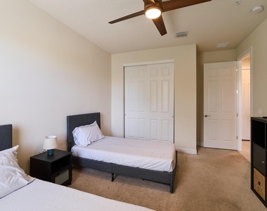 1080 Community Drive - Photo Thumbnail 21