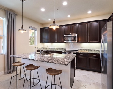 1080 Community Drive - Photo Thumbnail 8