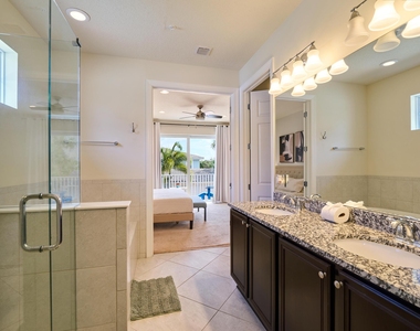 1080 Community Drive - Photo Thumbnail 15