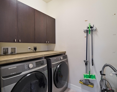 1080 Community Drive - Photo Thumbnail 7