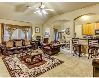 1505 Sparrow Lane - Photo Thumbnail 3