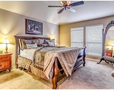 1505 Sparrow Lane - Photo Thumbnail 8