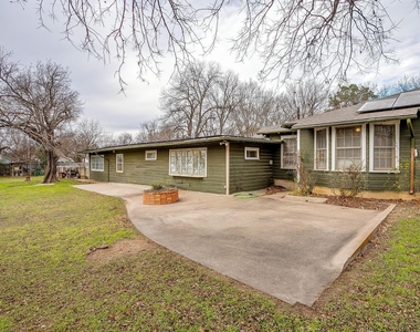 406 Bellevue Drive - Photo Thumbnail 38