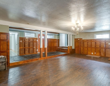 406 Bellevue Drive - Photo Thumbnail 20