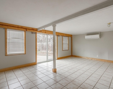 406 Bellevue Drive - Photo Thumbnail 11