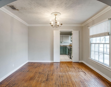 406 Bellevue Drive - Photo Thumbnail 5