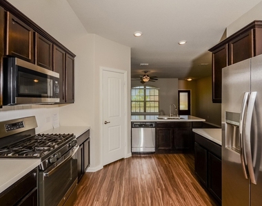 145 Cedar Canyon Drive - Photo Thumbnail 4