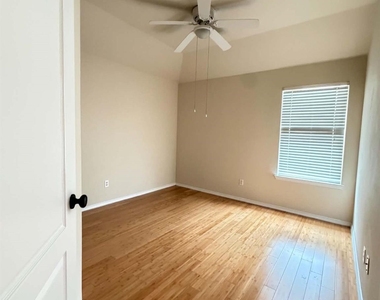 625 Soledad - Photo Thumbnail 11