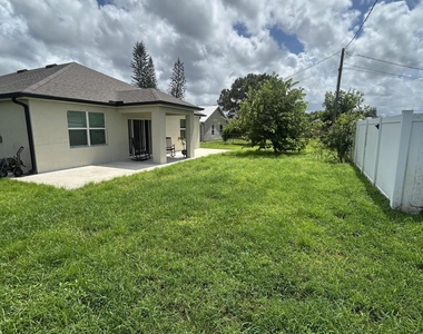 341 Sw Ridgecrest Drive - Photo Thumbnail 27
