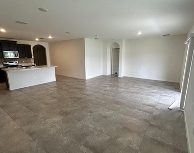 341 Sw Ridgecrest Drive - Photo Thumbnail 16