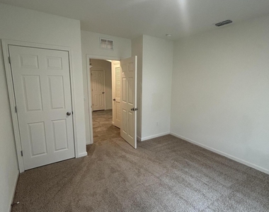 341 Sw Ridgecrest Drive - Photo Thumbnail 12