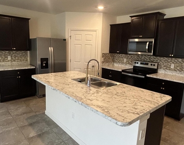 341 Sw Ridgecrest Drive - Photo Thumbnail 15