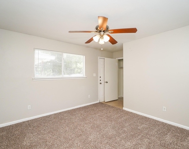 3516 Revere Street - Photo Thumbnail 6