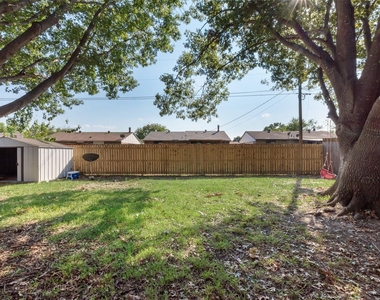 515 Forestwood Drive - Photo Thumbnail 14
