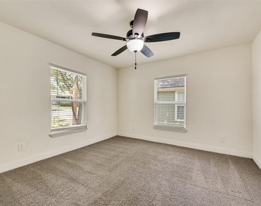 105 Weaver Street - Photo Thumbnail 15