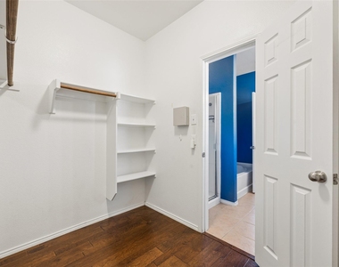 409 Mariscal Place - Photo Thumbnail 18