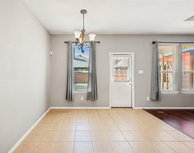 409 Mariscal Place - Photo Thumbnail 11