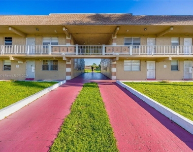 505 Nw 177th Street - Photo Thumbnail 9