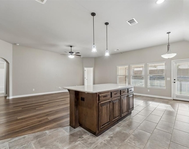 15521 Boulder Drive - Photo Thumbnail 10