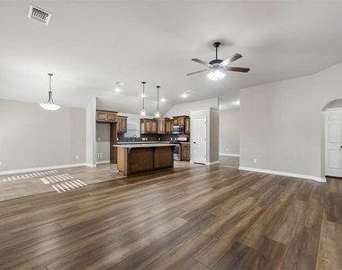 15521 Boulder Drive - Photo Thumbnail 7