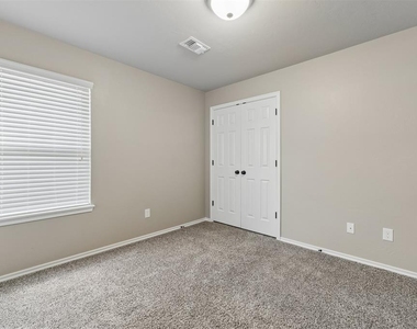 15521 Boulder Drive - Photo Thumbnail 35